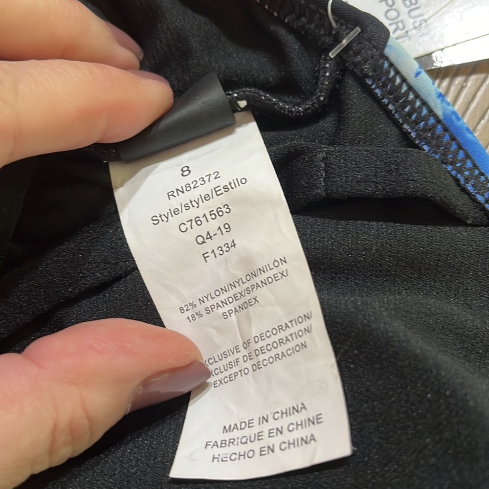 42 Island Escape NWT size 8 swim top - Picture 6 of 7